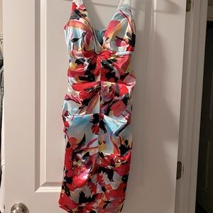 Cache size 0 wedding guest dress.